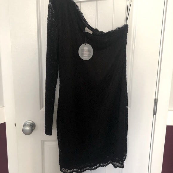 Vero Moda little black dress - size large - black lace - Picture 1 of 1